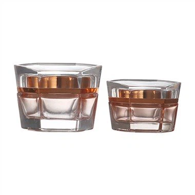 Ympäristöystävälliset kosmetiikkapurkit