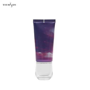 Tyhjät kosmeettiset puristusputket