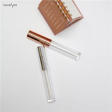 Valmistetut huulikiiltoputket