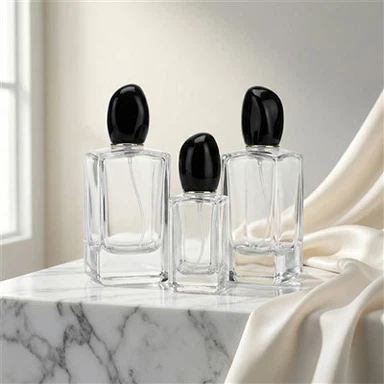 Erilaisia hajuvesipulloja